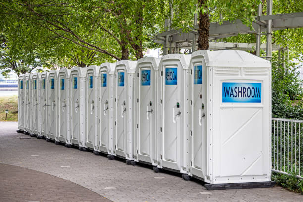 Best Portable restroom trailer rental  in Syracuse, KS